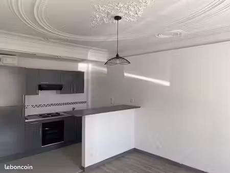a louer bel appartement avec cachet en rdc