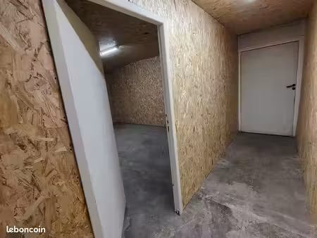 box/garde meuble
