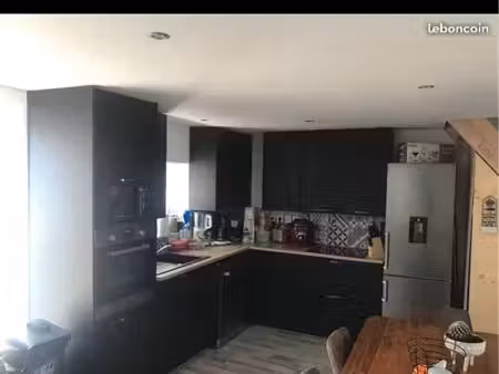 location petite maison 1 chambre + 1 bureau