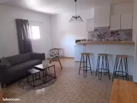 loue studio meublé