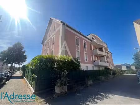 appartement 3 pièces avec balcon + box