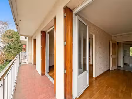 appartement à vendre t3 lumineux avec parking et cellier