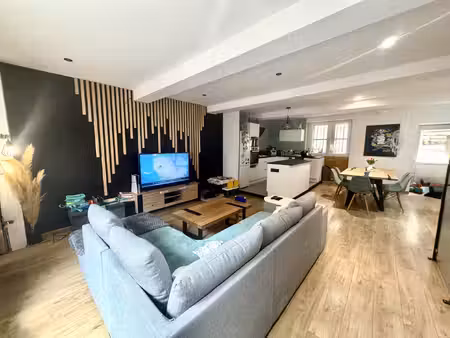 ille sur tet coup de coeur pour cette maison de village trav