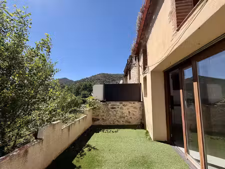 rodes - maison de village avec garage et terrasse