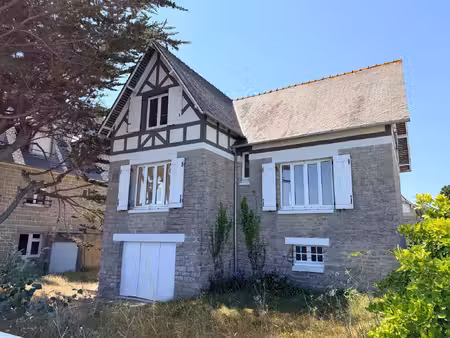 saint-cast-le-guildo villa en pierre avec vue mer  en fron