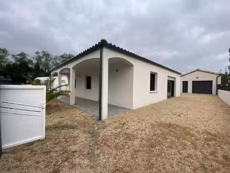secteur angles et la tranche sur mer villa plain pied grand confort 3 chambres avec garage