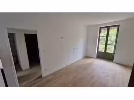 location appartement 3 pièces 59 m² à lyon 5ème (69005)  1 300 €