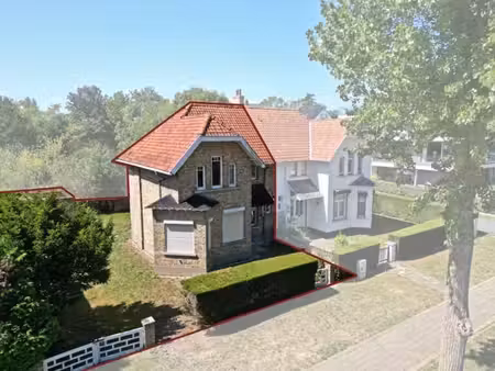 charmante maison mitoyenne dans un emplacement exceptionnel