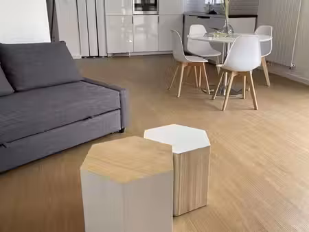 bel appartement t4 rénové – 82 m² – 3 chambres – garage fermé + parking
