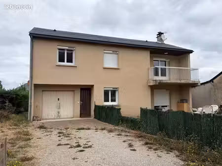 loue t3 avec garage