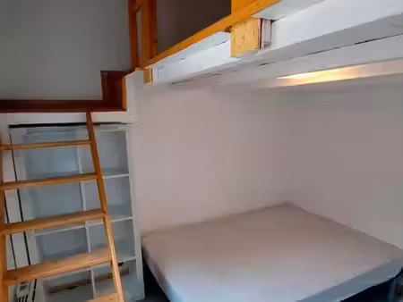 appartement f2/3 rénové proche rer b