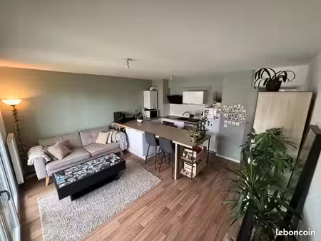appartement 55m2 meublé avec balcon et parking