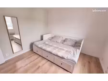 chambre meublée à louer chez l'habitant – étudiant(e)