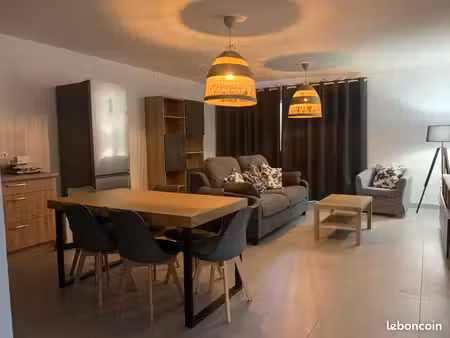 bel appartement neuf meublé et climatisé - 2 chambres - bésayes