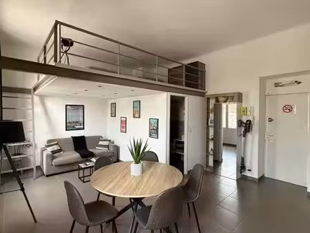 cannes – rue borniol/ proche commodités – studio meublé avec mezzanine – 29 m²