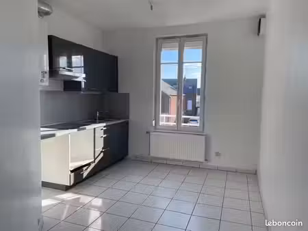 charleville  beau f2 bis 58 m2 dans maison rénovée
