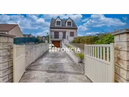 exclusivité foncia sur buchelay (78200) - maison individuelle traditionnelle de 1979  5 pi