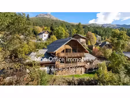 référence : 7078-mbe. - chalet 330m² - 28 couchages - salle cinéma et danse