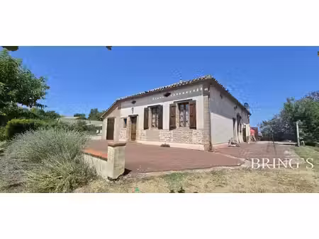 belle demeure de charme quercynois avec piscine et vue plein sud