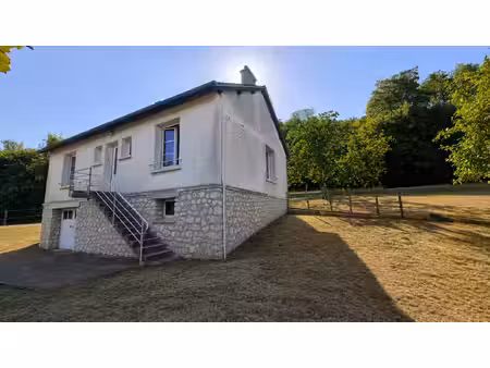 au calme et dans un écrin de verdure   maison 3 chambres avec sous-sol total