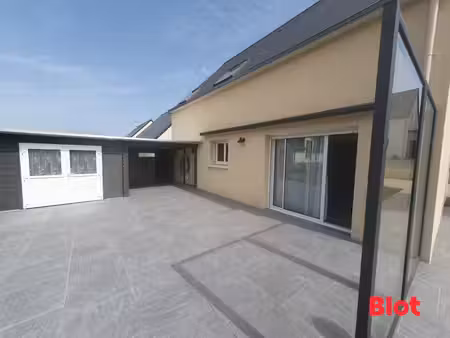 a louer chez blot immobilier de pleudihen-sur-rance- maison t5 de 108 44m² - saint meloir 