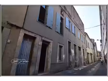 carcassonne centre ville. maison de ville t4 71 m²- prête à vivre - vendue meublée - 94000