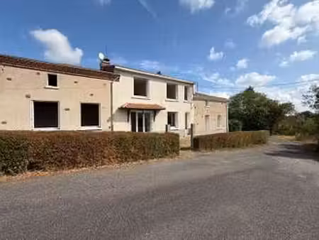 vente maison à saint-rémy-en-mauges (49110) : à vendre / 160m² saint-rémy-en-mauges