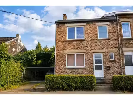 maison rénovée avec vaste terrain