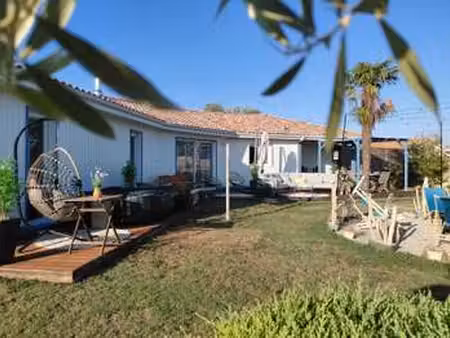 vente maison à civrac-en-médoc (33340) : à vendre / 151m² civrac-en-médoc