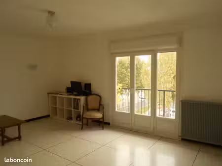 location grand t2