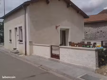 loue petite maison charmante 70m²