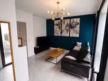 albi centre-ville – t2 haut de gamme 60 m² – terrasse 16 m² – parking – dpe a