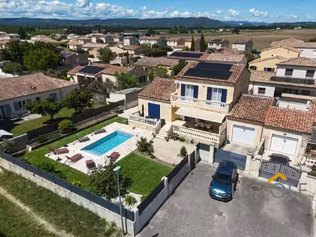 maison familiale aux prestations premium-pierrelatte