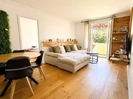 appartement 4 pièces 68 m² avec terrasse  vue mer et parking