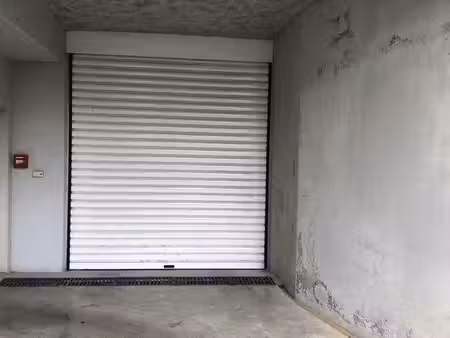 garage  local