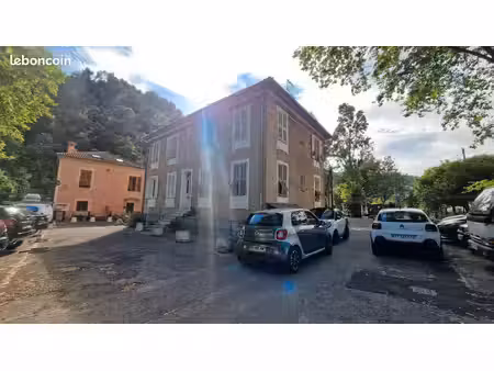 3 pièces actuellement loué