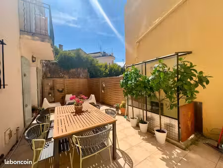maison de village 3 pièces 60m² terrasse 35m² et garage aménagé en studio de 32 m² le vieu