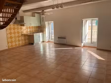 t4 90 m2 avec 3 chambres duplex parking privé