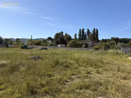 terrain à bâtir de 356 m² à gignac-la-nerthe (13)