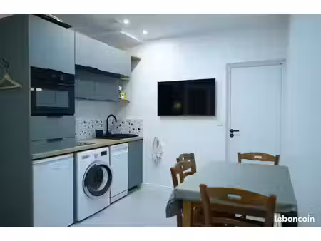 location appartement 2 pièces meublé d’environ 25 m² - paris 75013