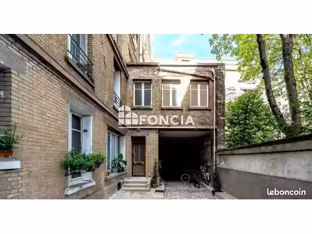 petite maison au coeur du xiveme arrondissement metro alesia