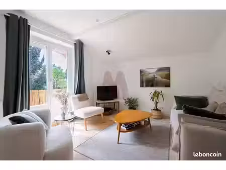 appartement 3 pièces 60 m²
