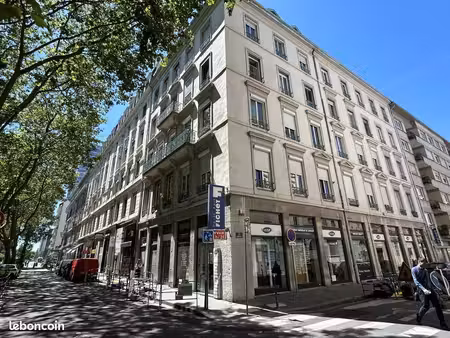appartement 3 pièces 57 m²