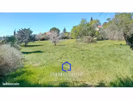 terrain 1000 m² allauch