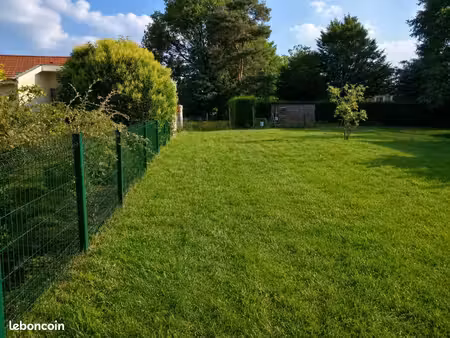 terrain 853 m² polliat