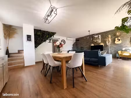 4 pièces · 101 m² · cuges​-​les​-​pins 13780