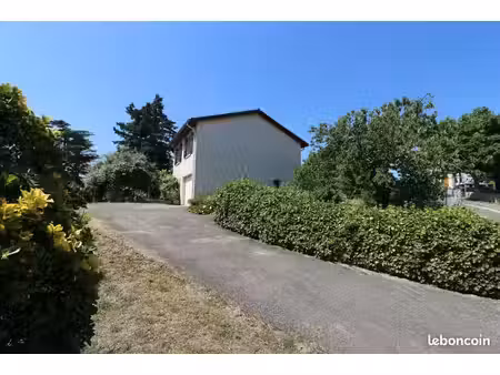 maison centre bourg avec sous-sol sur terrain de 590 m²