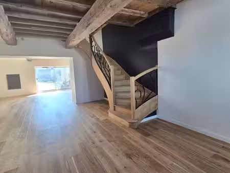 maison de ville 8 pièces 208 m²