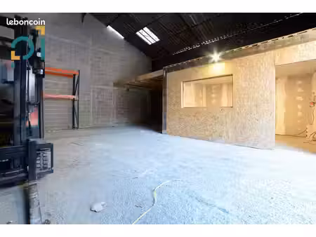 entrepôt 135 m² saint cannat