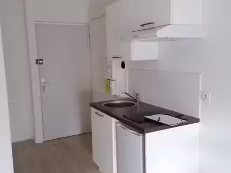studio 1 pièce 18 m²